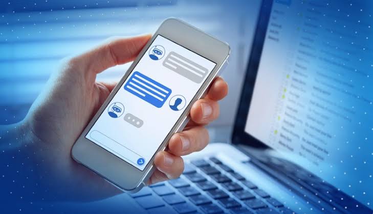 Referência em atendimento via chat e email